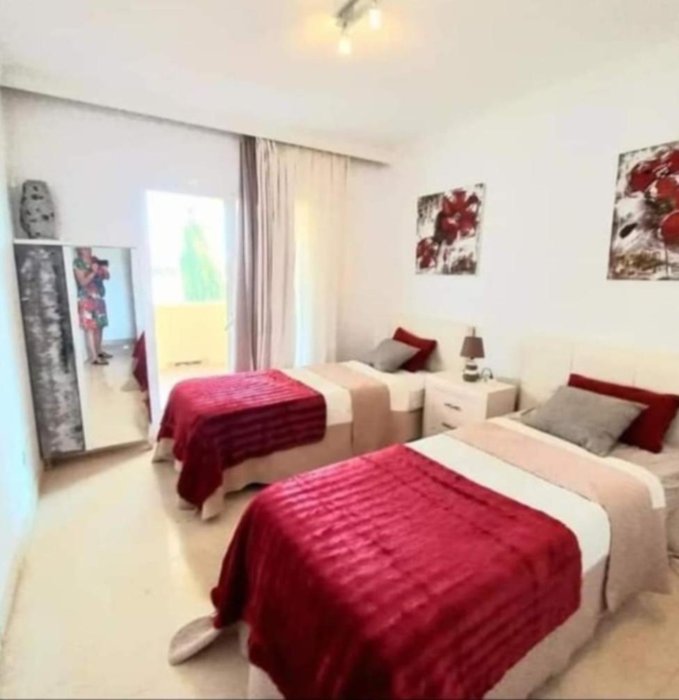 Bedroom, With A Share Bathroom In A Bed And Breakfast Place مالقة المظهر الخارجي الصورة